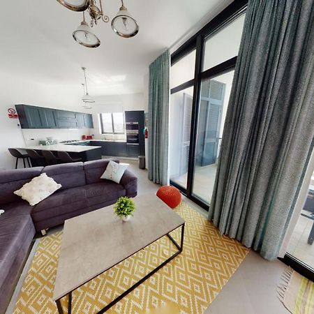 St Julians Central Luxury Apartment سانت جوليان المظهر الخارجي الصورة