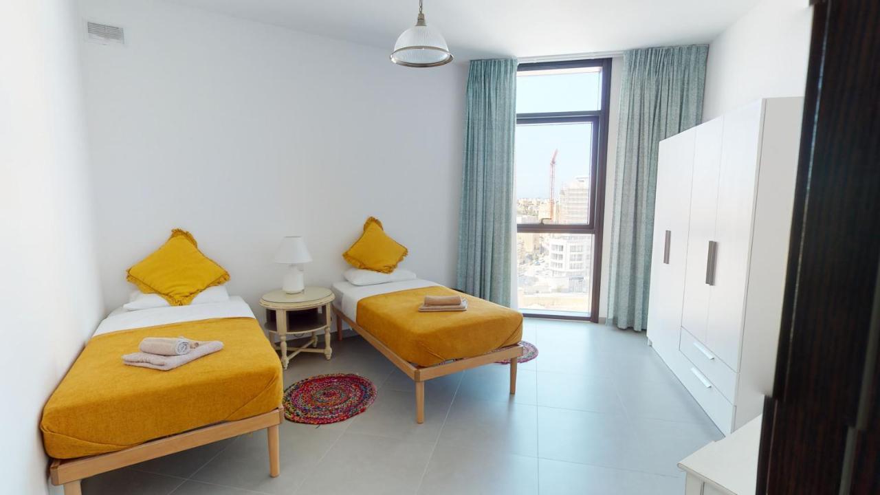 St Julians Central Luxury Apartment سانت جوليان المظهر الخارجي الصورة