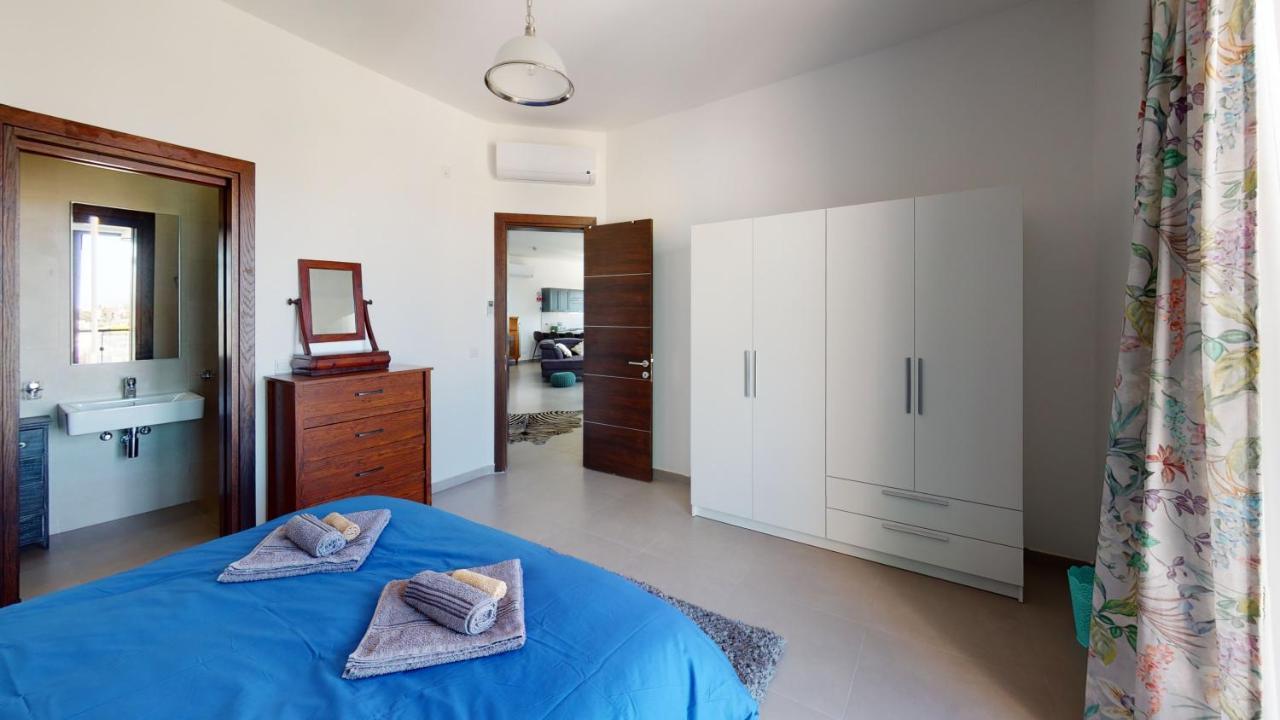 St Julians Central Luxury Apartment سانت جوليان المظهر الخارجي الصورة